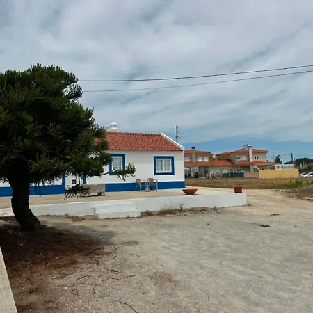 Casa Isqueiro Casa de Férias Cela (Leira)
